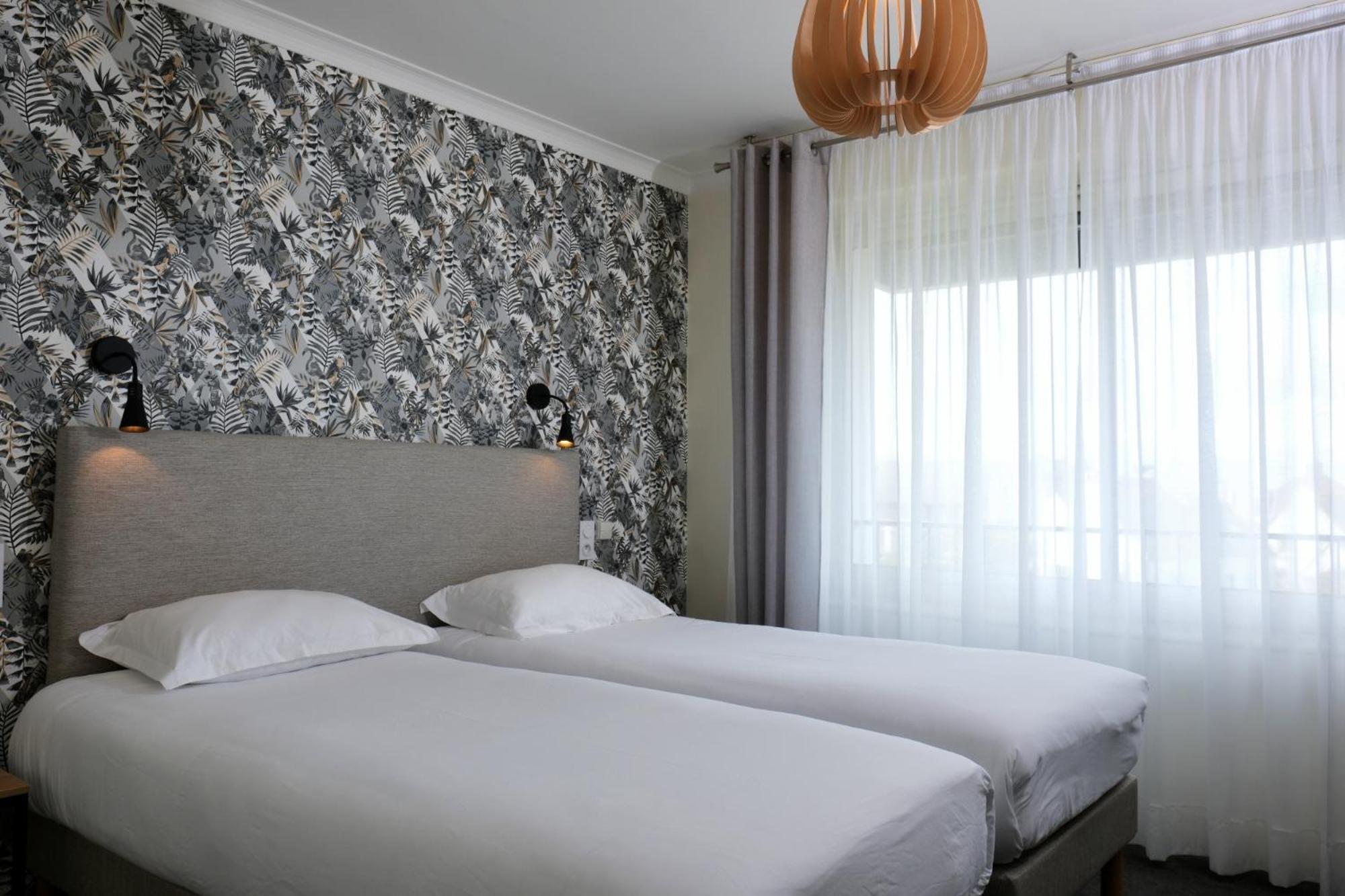 The Originals City, Hotel Armen Le Triton, Roscoff Exterior photo